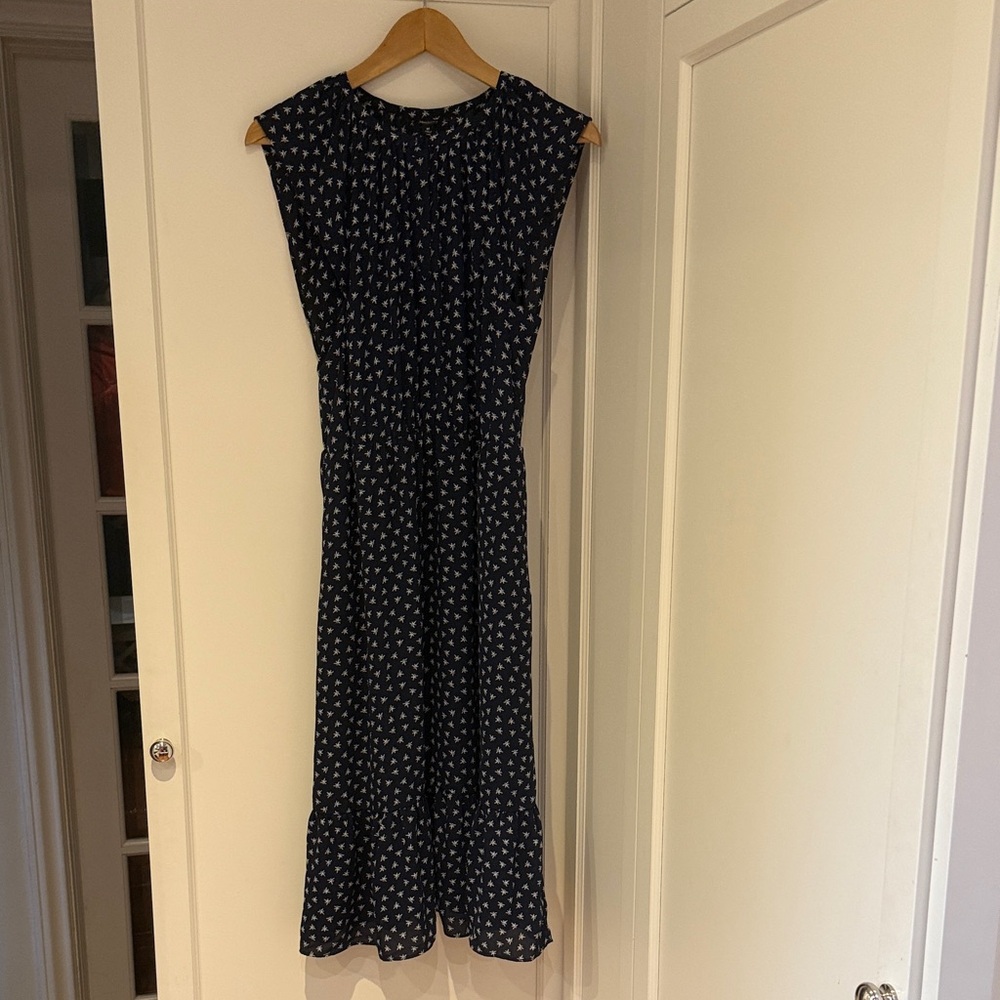 J CREW MERCANTILE Pretty Navy Blue  and White Dragonfly Motif Sleeveless Dress